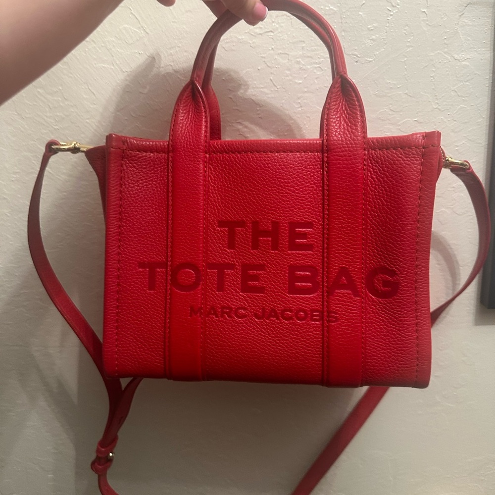 Marc Jacobs Red Leather Tote Bag with Adjustable Strap